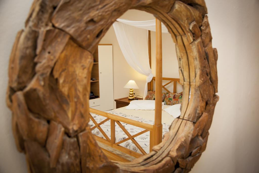 Troulakis Beach Hotel Agia Marina  Ngoại thất bức ảnh